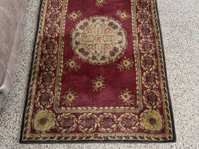 Thick area rug