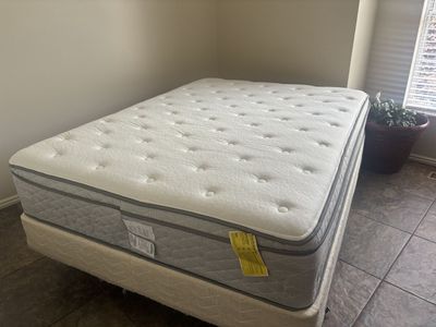 Queen Size Pillow Top Mattress, Box Springs and Metal Frame