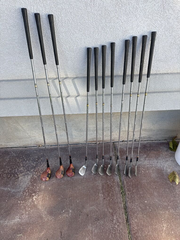 Vintage set of golf clubs