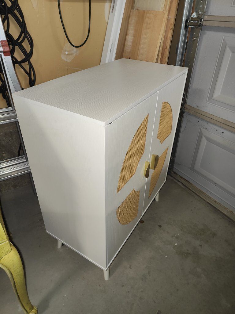Main image 3