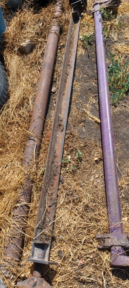 2 light Duty Steel Trailer Axles with Wheel Hubs