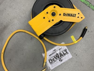 DEWALT 3/8 in. x 50 ft. Single Arm Auto Retracting Air Hose Reel