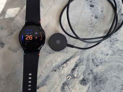 Samsung Galaxy Watch FE - 40mm (LTE + Wi-Fi) - Custom Band