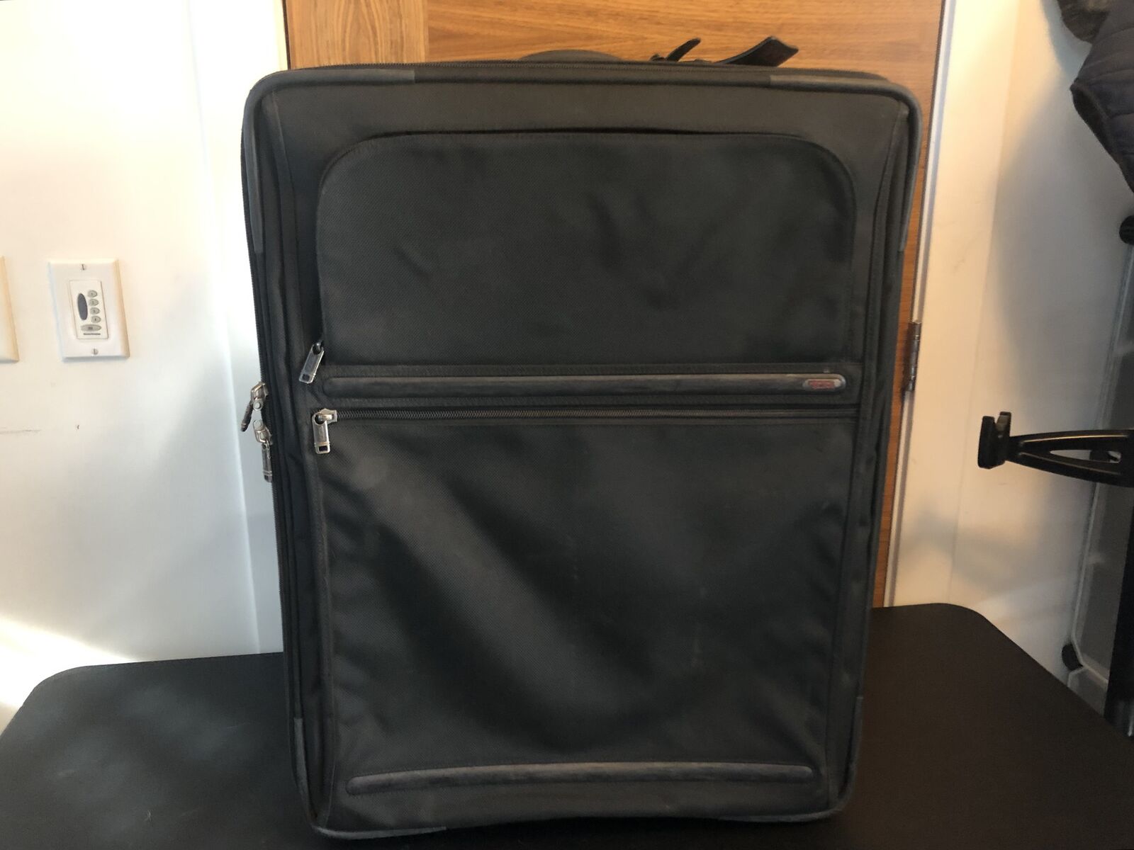 TUMI XL Size Expandable Garment Suitcase Luggage Bag Extended Trip