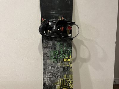 Burton Clash 160 Snowboard with Ride Bindings and Boots