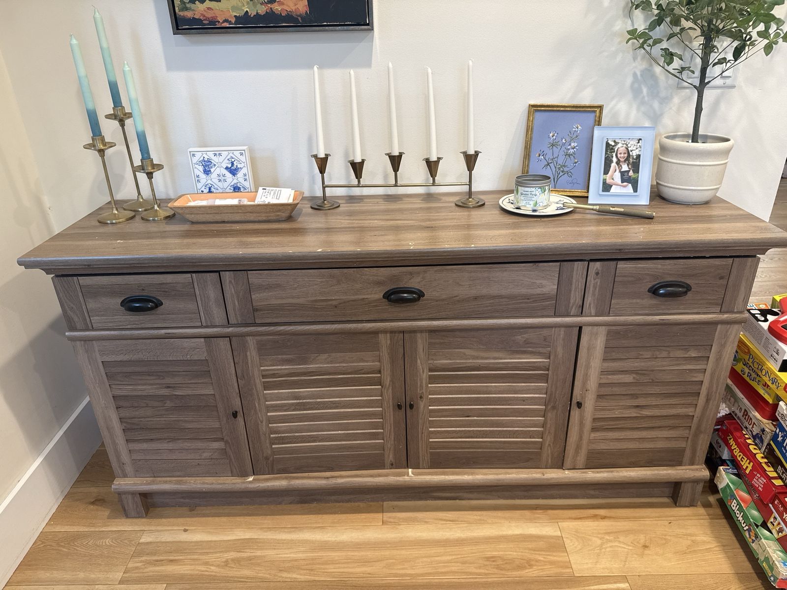 Free Wooden Sideboard Buffet Credenza with Drawers and Cabinets