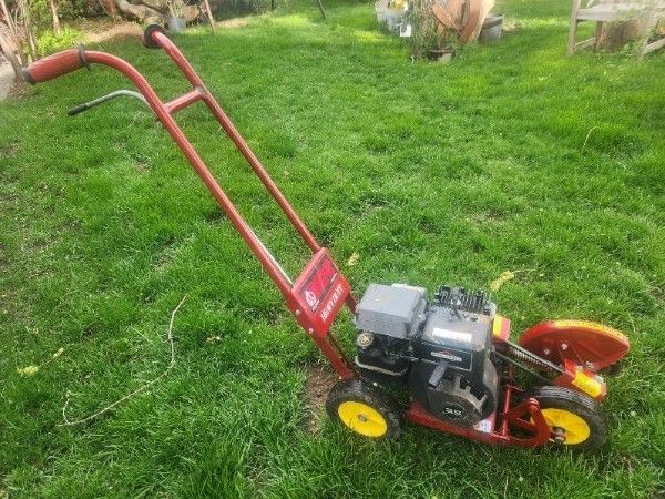 Kee Commercial Edger Heavy Duty Trailmate 3.5hp Edger