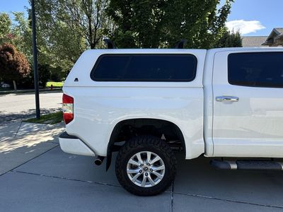 Toyota Tundra Crewmax Shell Camper 5.5’ bed