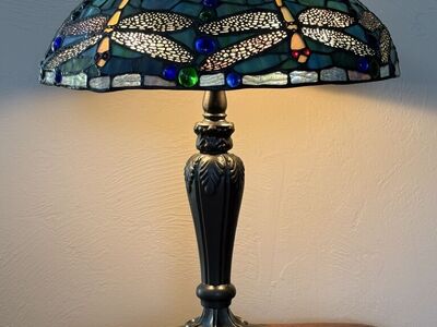 Tiffany Style Dragonfly Lamp