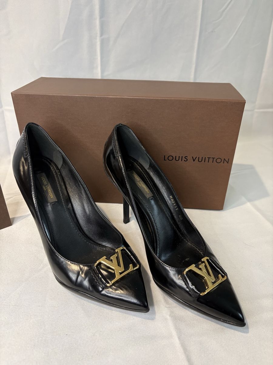 Louis Vuitton LV Heels Size 38 (US 7.5–8)