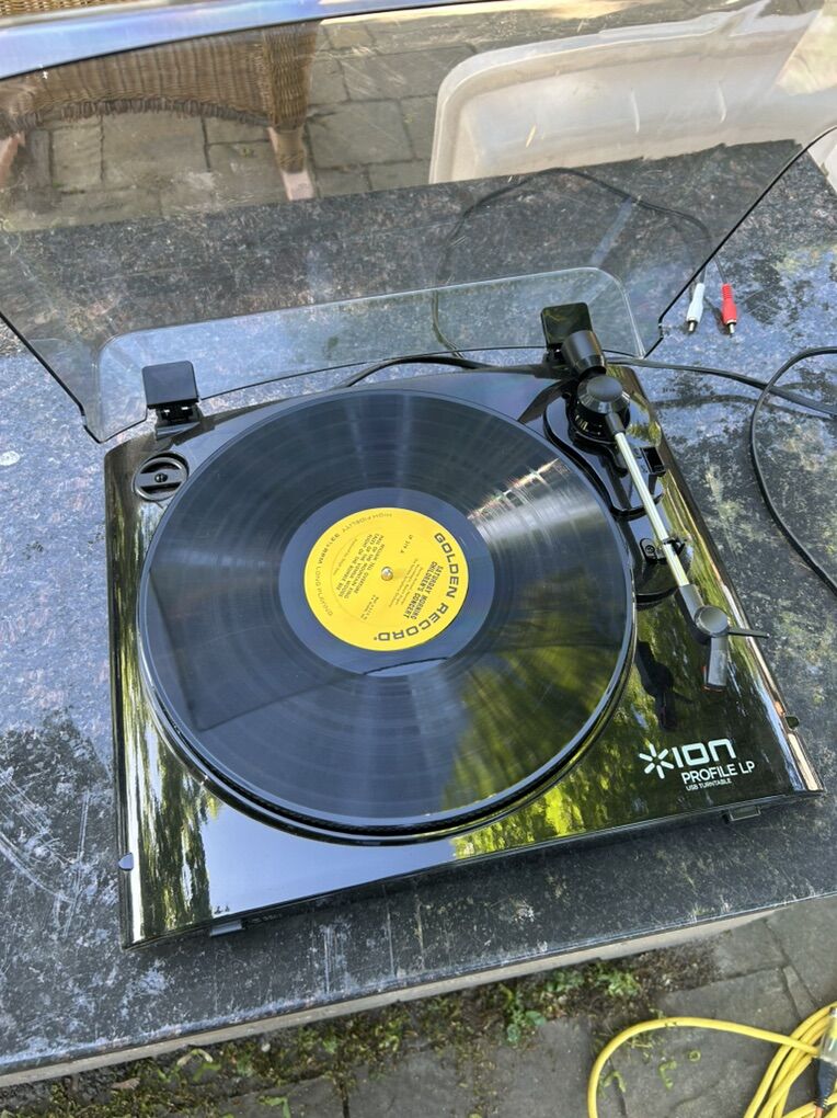 Turntable With Vinyl Conversion Option