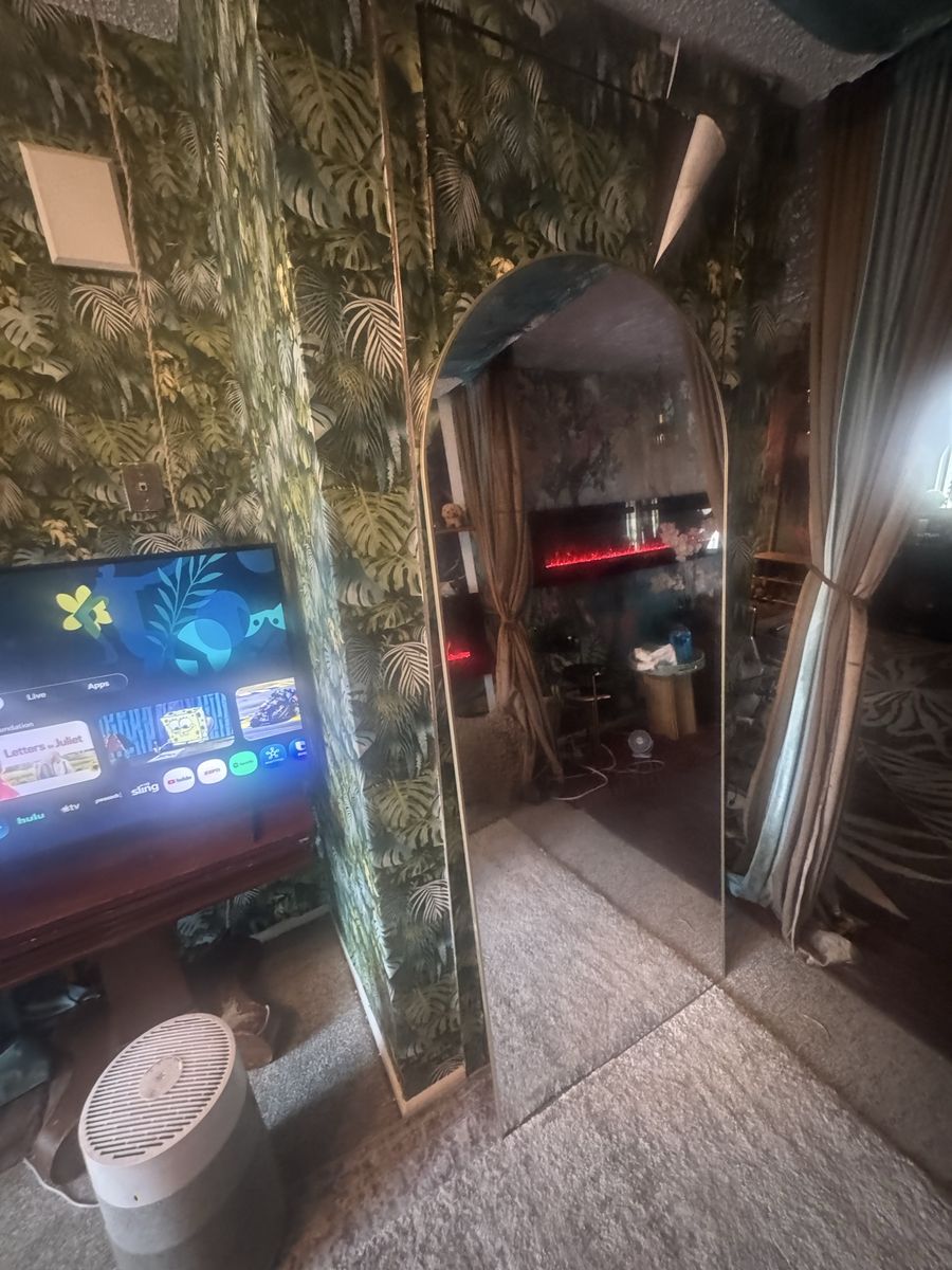 Main image 2