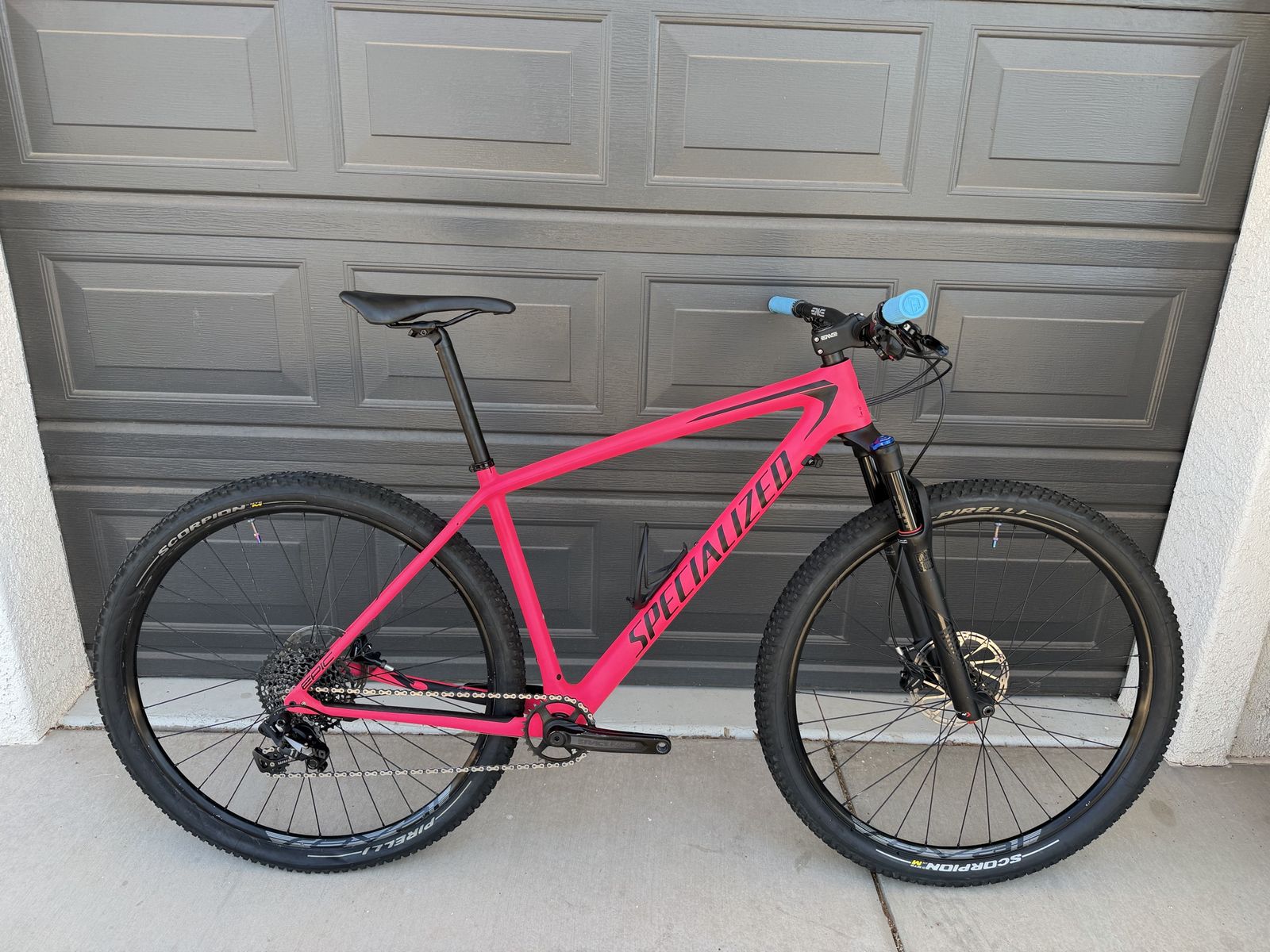 Specialized Epic HT Carbon Hardtail Mountain Bike - Pink/Black