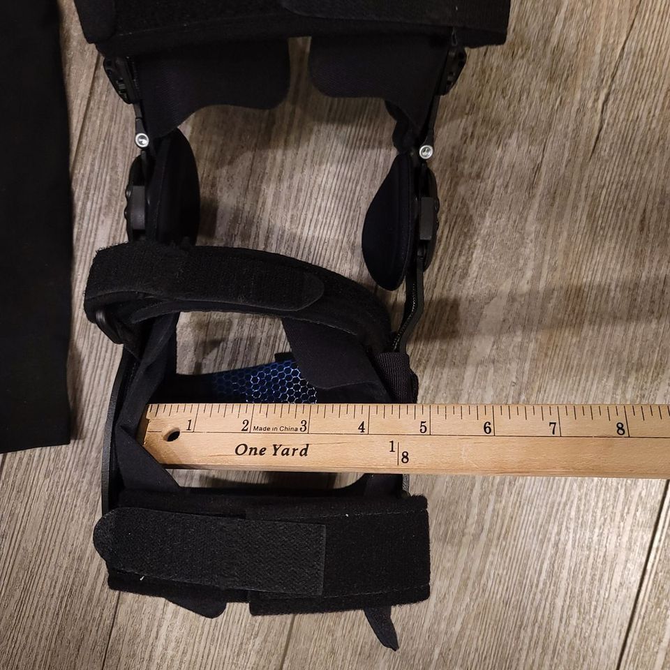 Main image 6