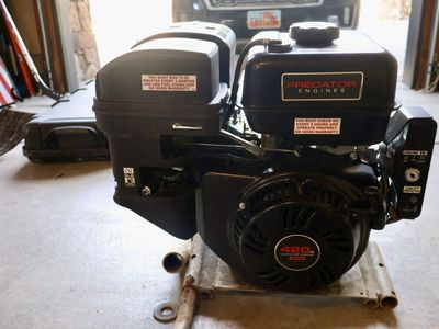 Predator 420 CC Mud Motor, LOW HOURS!