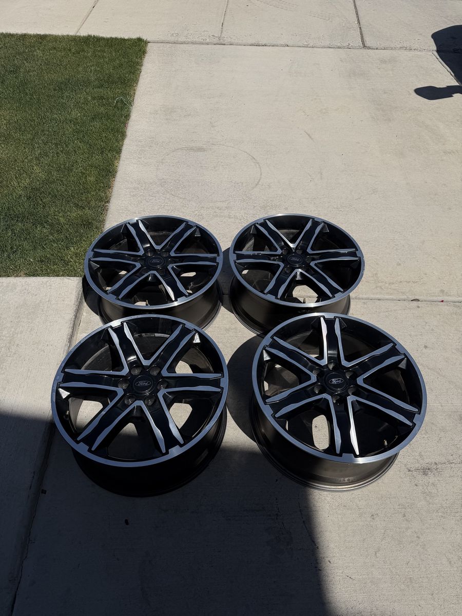 Ford Expedition F150 Rims 22” with sensors