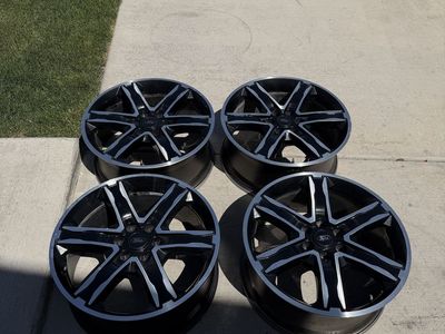 Ford Expedition F150 Rims 22” with sensors