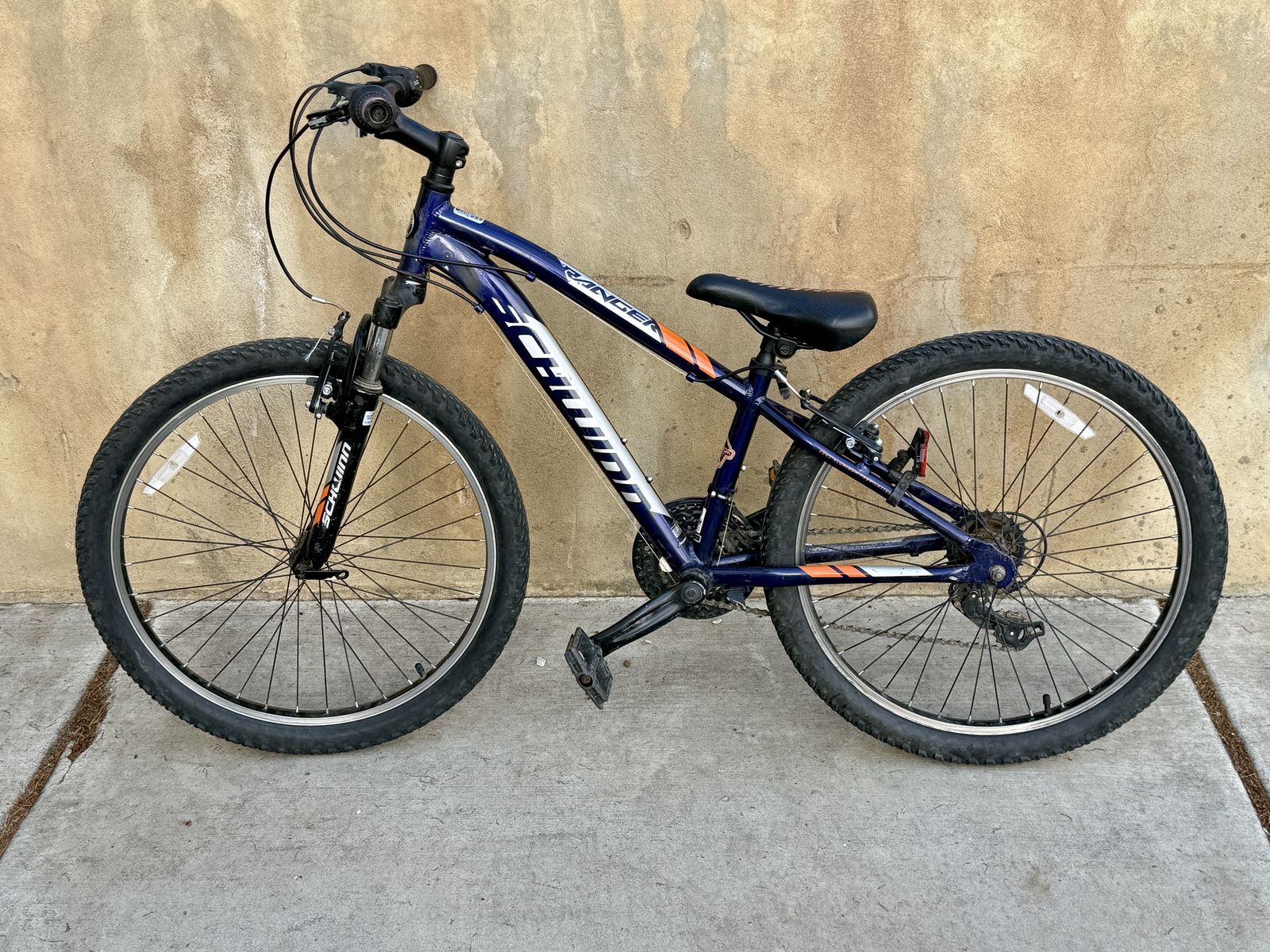 Schwinn 21 Speed. 14" wheels for 7-12 year old