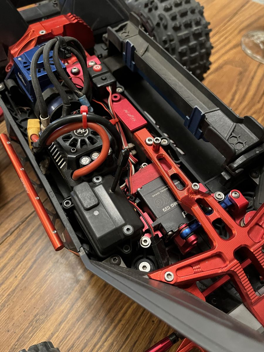 Traxxas max  v1 ( major upgrades )