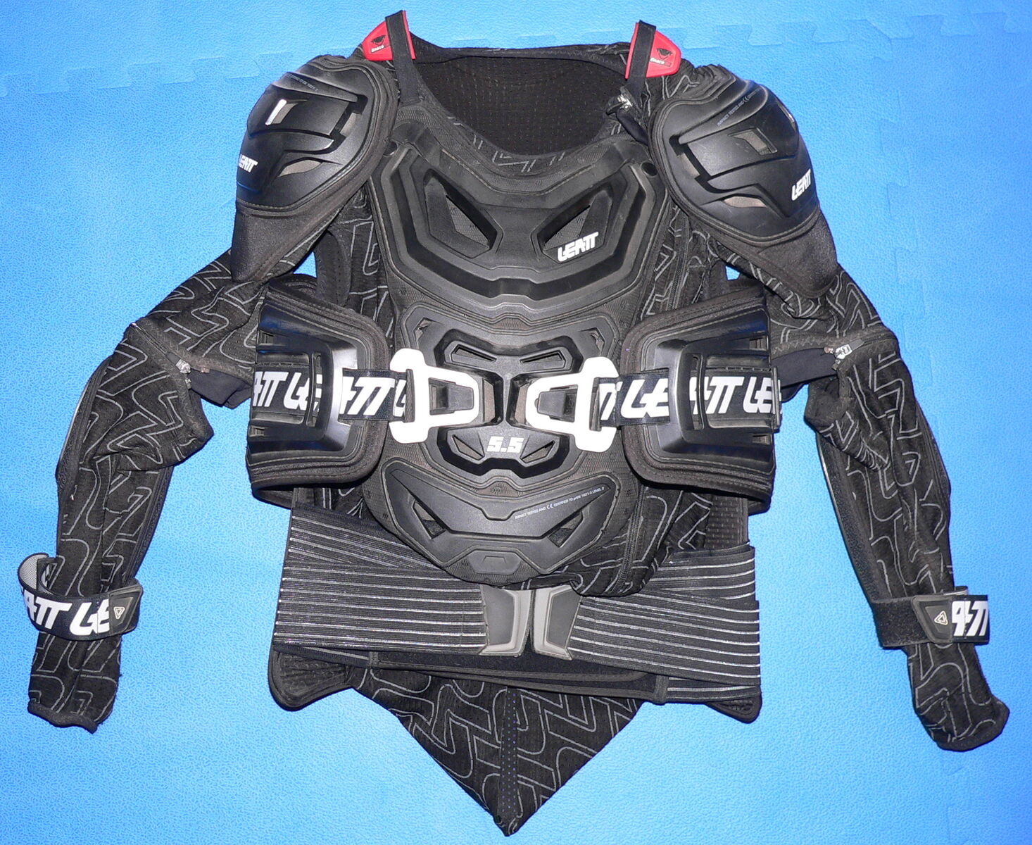 LEATT Body Protector 5.5 (Cash only)