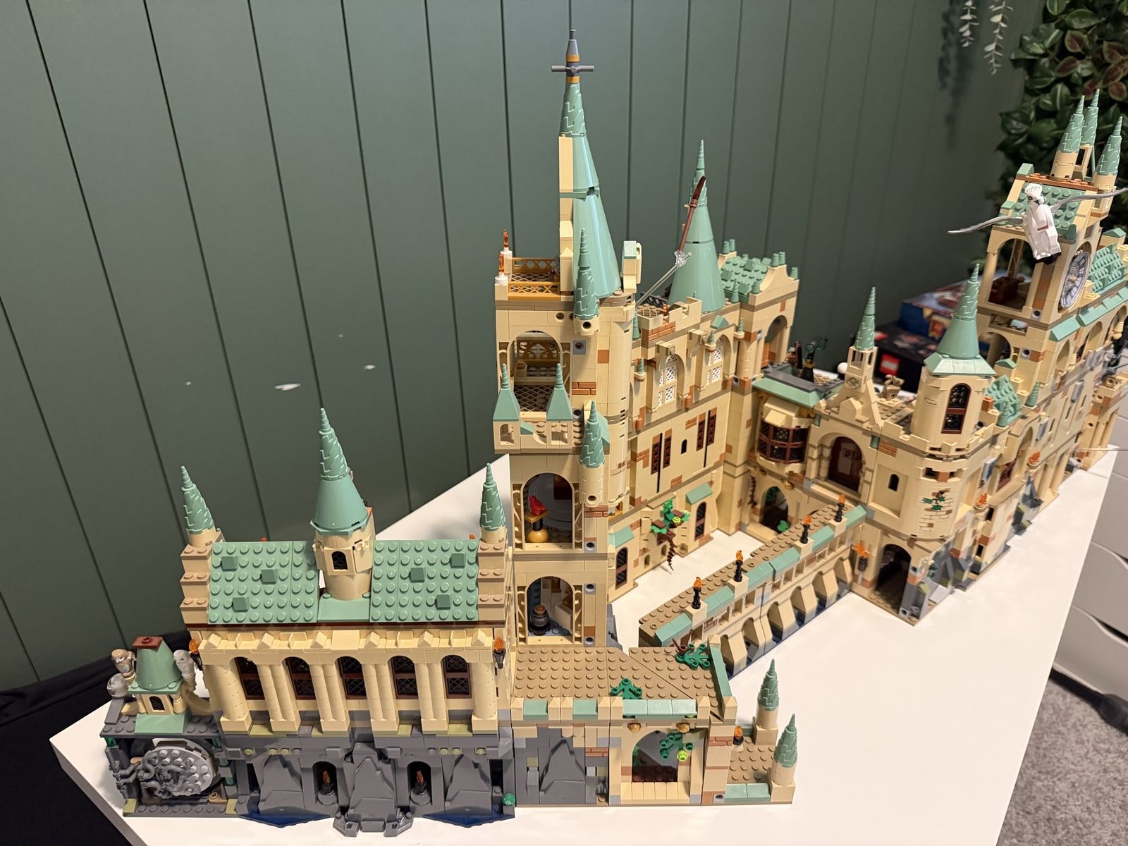Main image 2