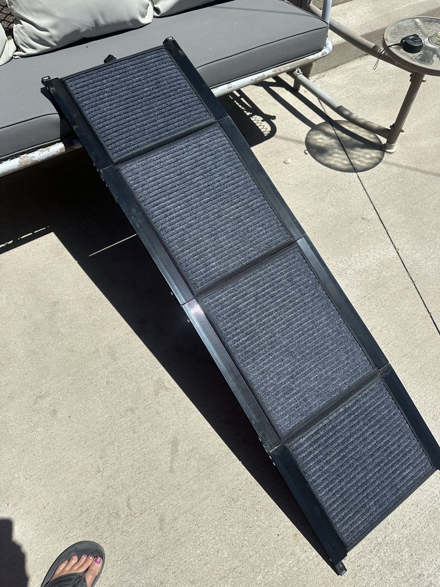 Main image 6