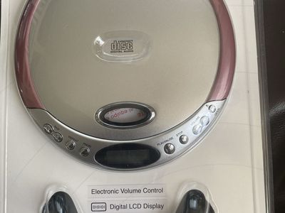 New Cd player $15