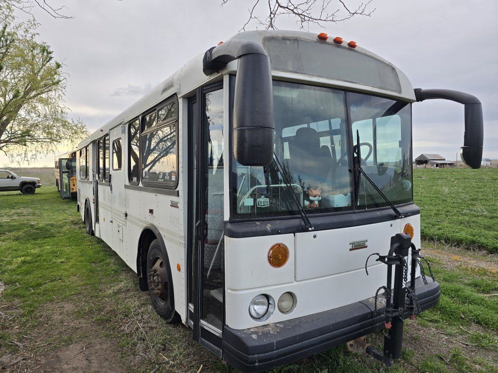 2012 Thomas built shuttle bus