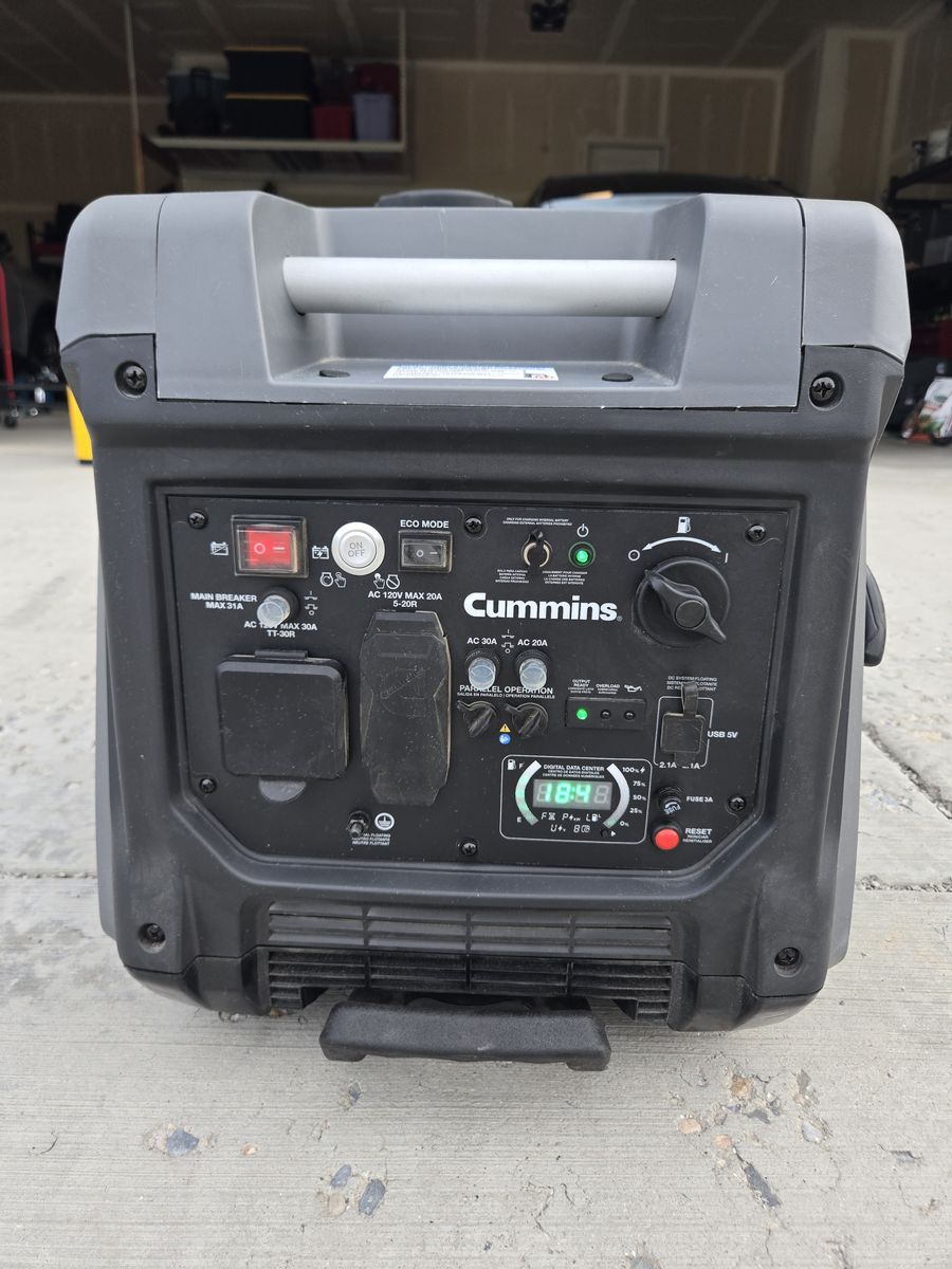 Cummins Onan P4500i Inverter Generator 3700W/4500W – Remote Start, RV Ready