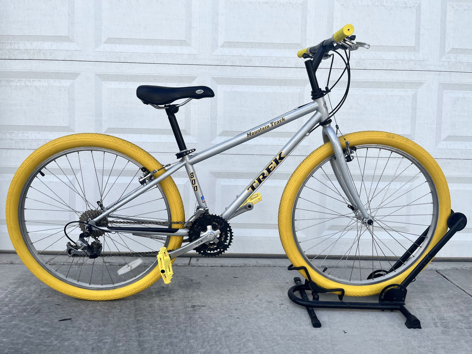 Trek 800 Mountain Track Hybrid Bike - $200 Firm