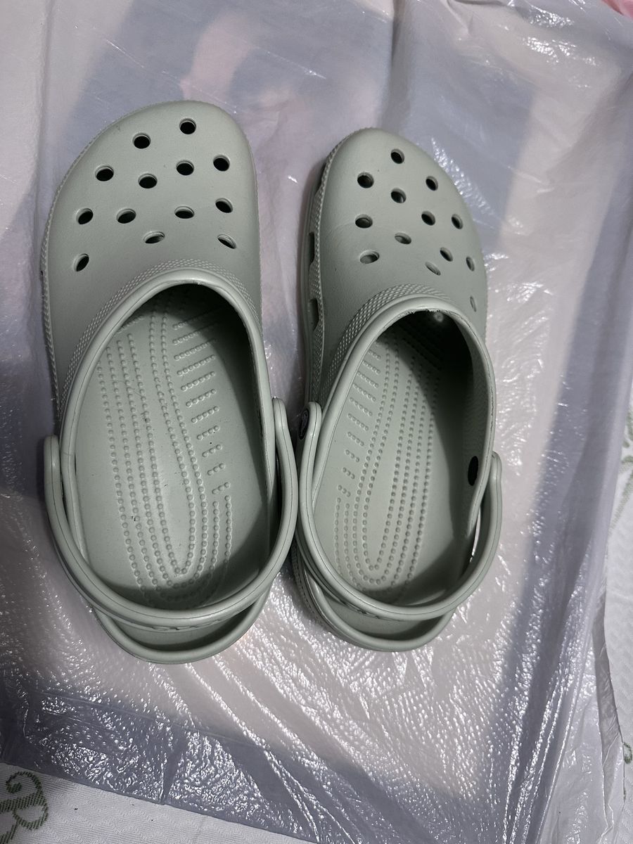 Crocs Classic Clogs Men's Size 11 Moss Green Comfort Slip-On Sandals - Good Condition