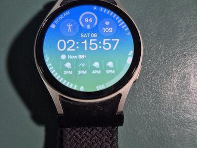 Samsung Galaxy Watch7 Smartwatch with Original Box and Extra Band