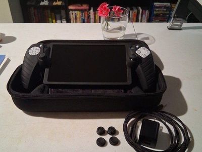 PS Portal (mint, w/extras)