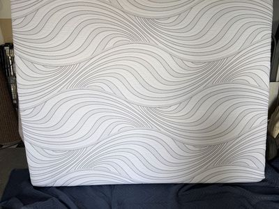 Brand New 80x72x8 inch RV Mattress - Queen Size