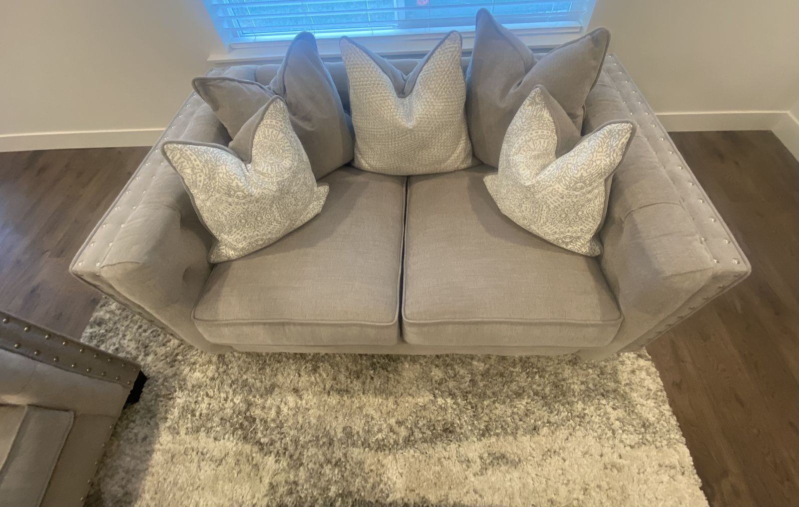Gray Fabric Loveseat with Nailhead Trim & Accent Pillows - Perfect Condition