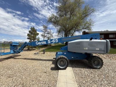 Genie S-65 4x4
