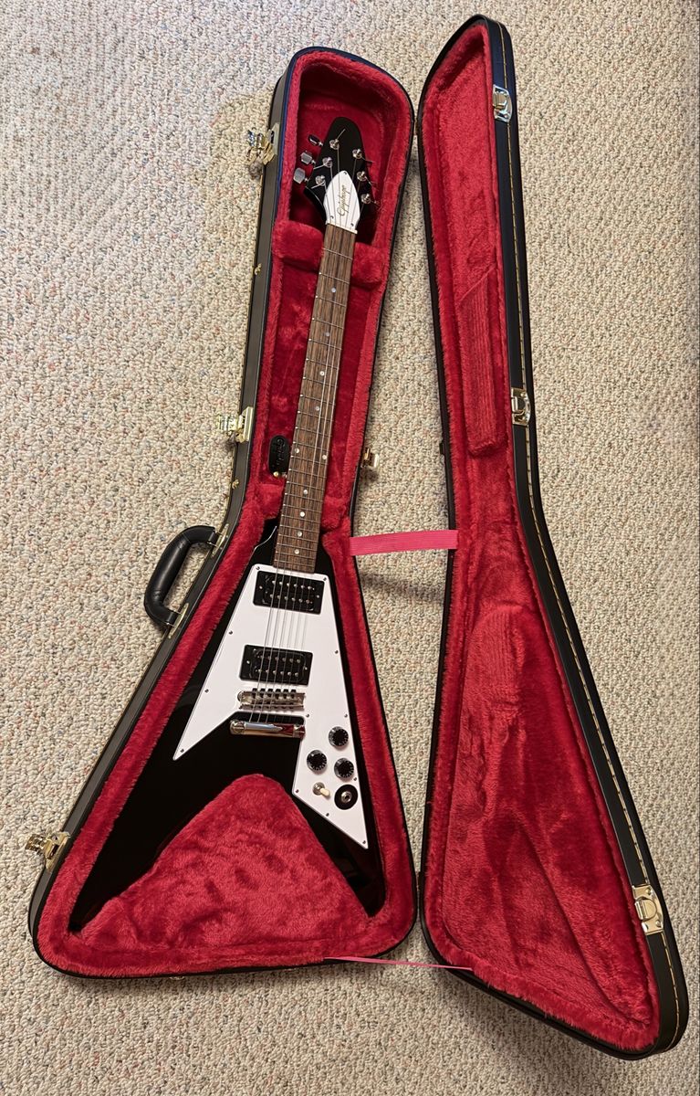 Epiphone Kirk Hammett ‘79 Flying V Ebony