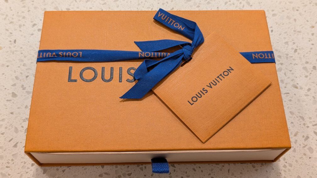 * BRAND NEW LOUIS VUITTON WALLET *