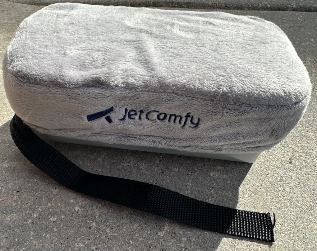 *BRAND NEW* Jet Comfy Travel Pillow
