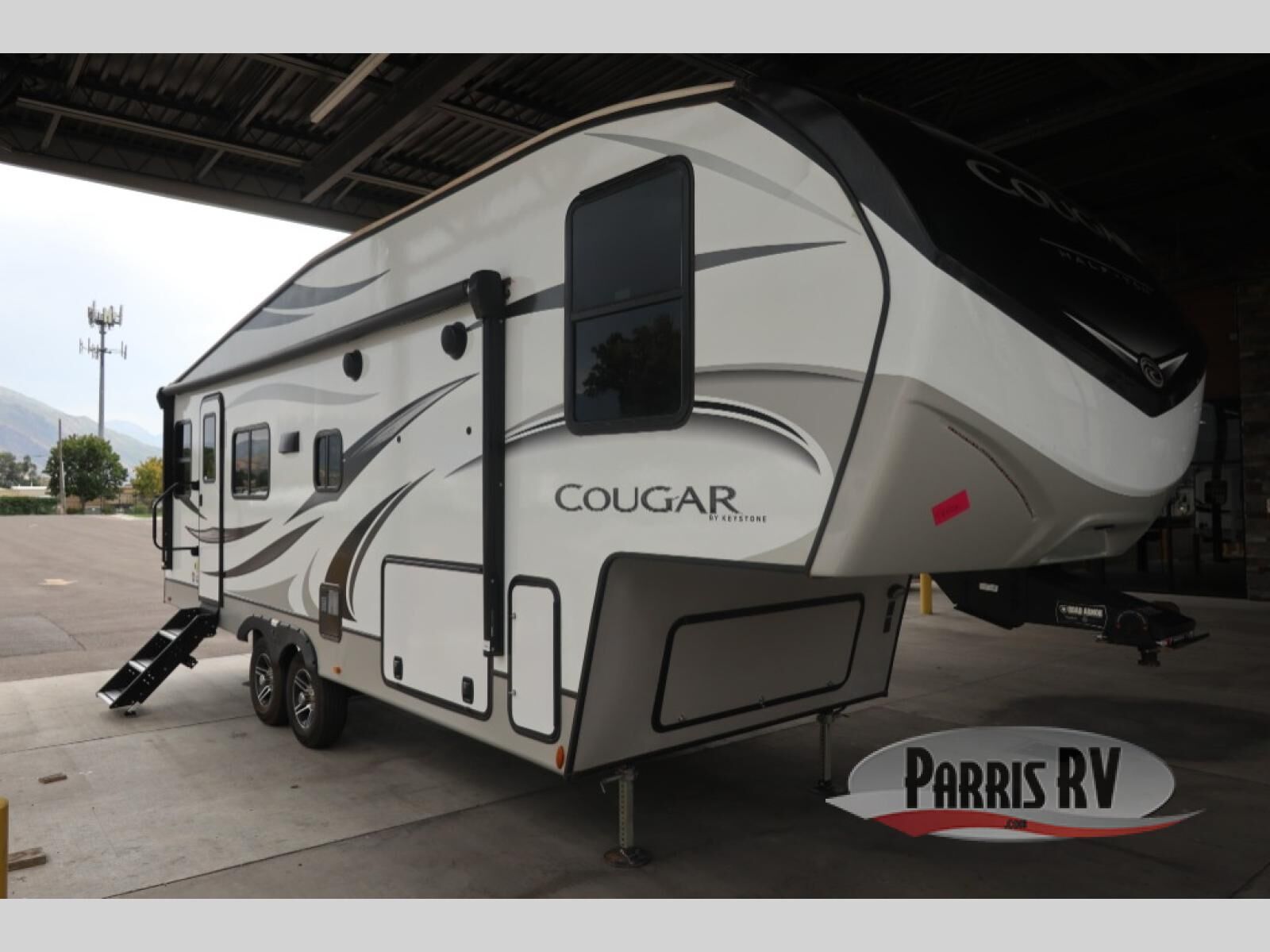 Used 2023 Keystone RV Cougar Half-Ton 24RDS