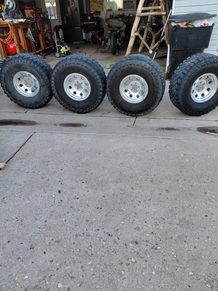 35s with alcoa 5x114