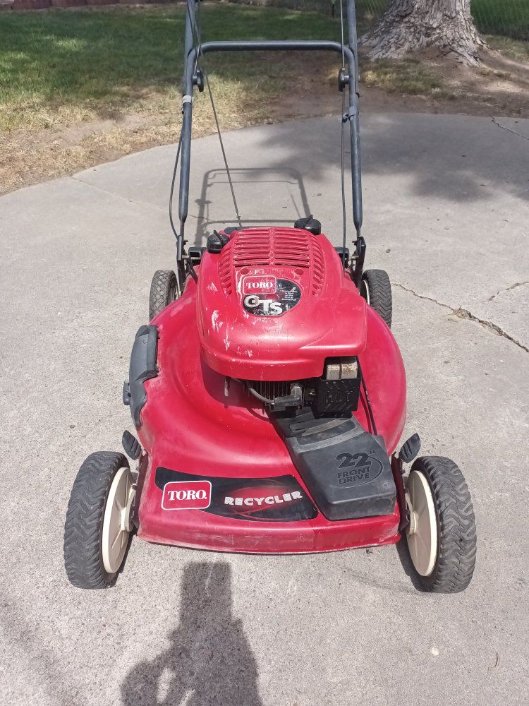 TORO LAWNMOWER GTS