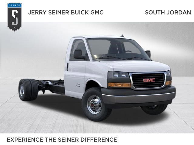 2025 GMC Savana 3500