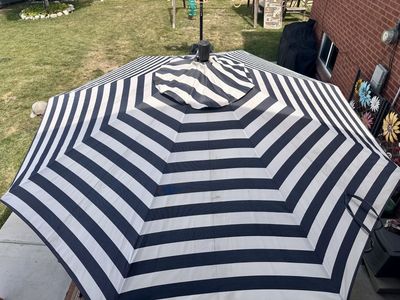 9 ft. California Navy and White Umbrella