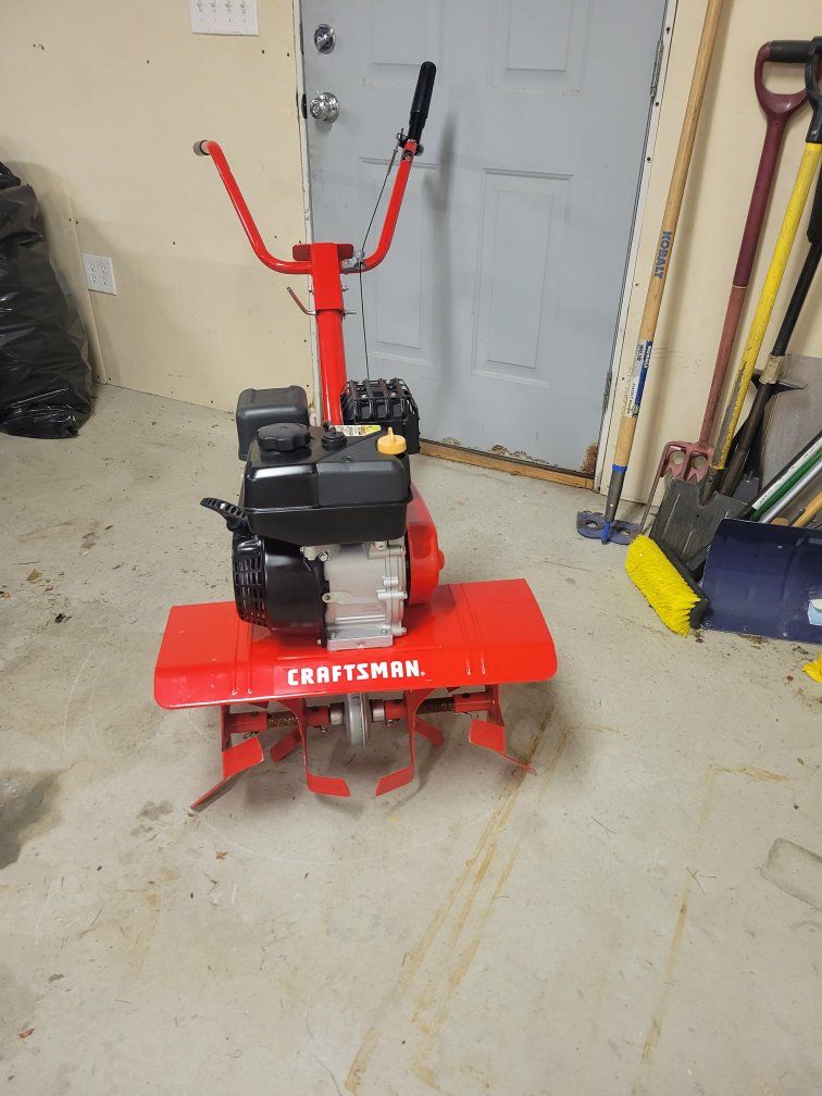 Craftsman CMXEVH1711110 99cc 4-Cycle Gas Powered Tiller/Cultivator (Red) cash only sale.