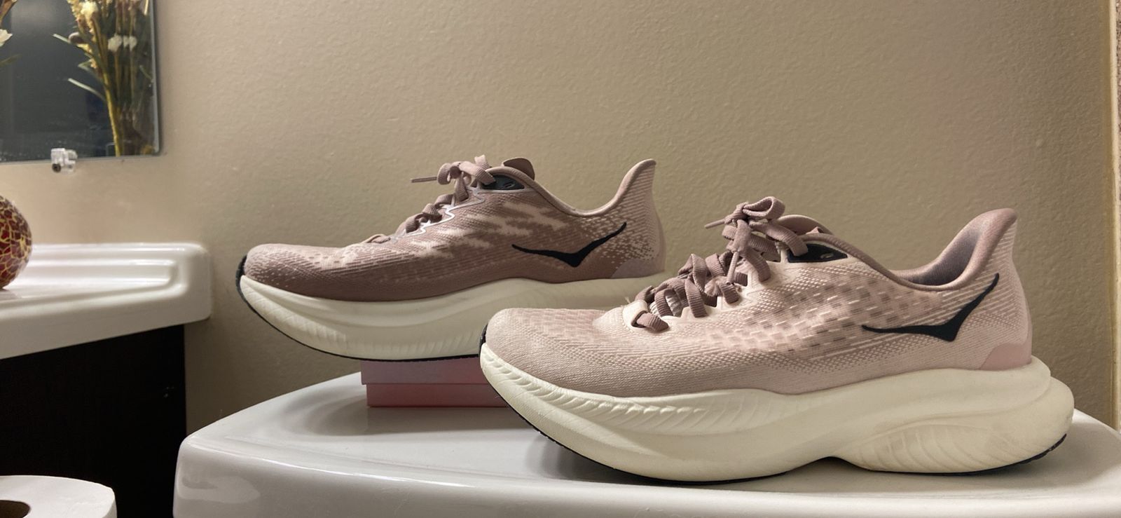 HOKA Women's Mach 6 Running Shoes