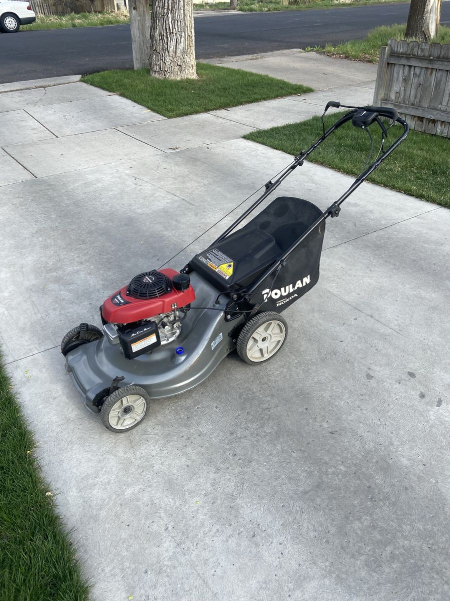 Poulan w/Honda Motor