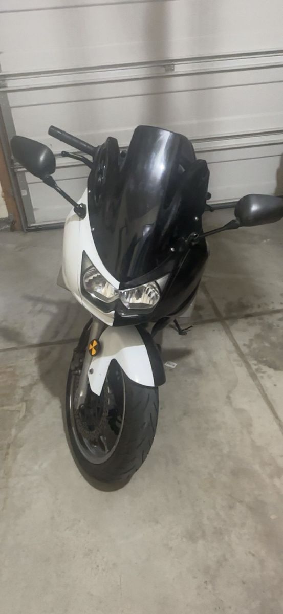 2007 Kawasaki Ninja 650 (PART OUT)