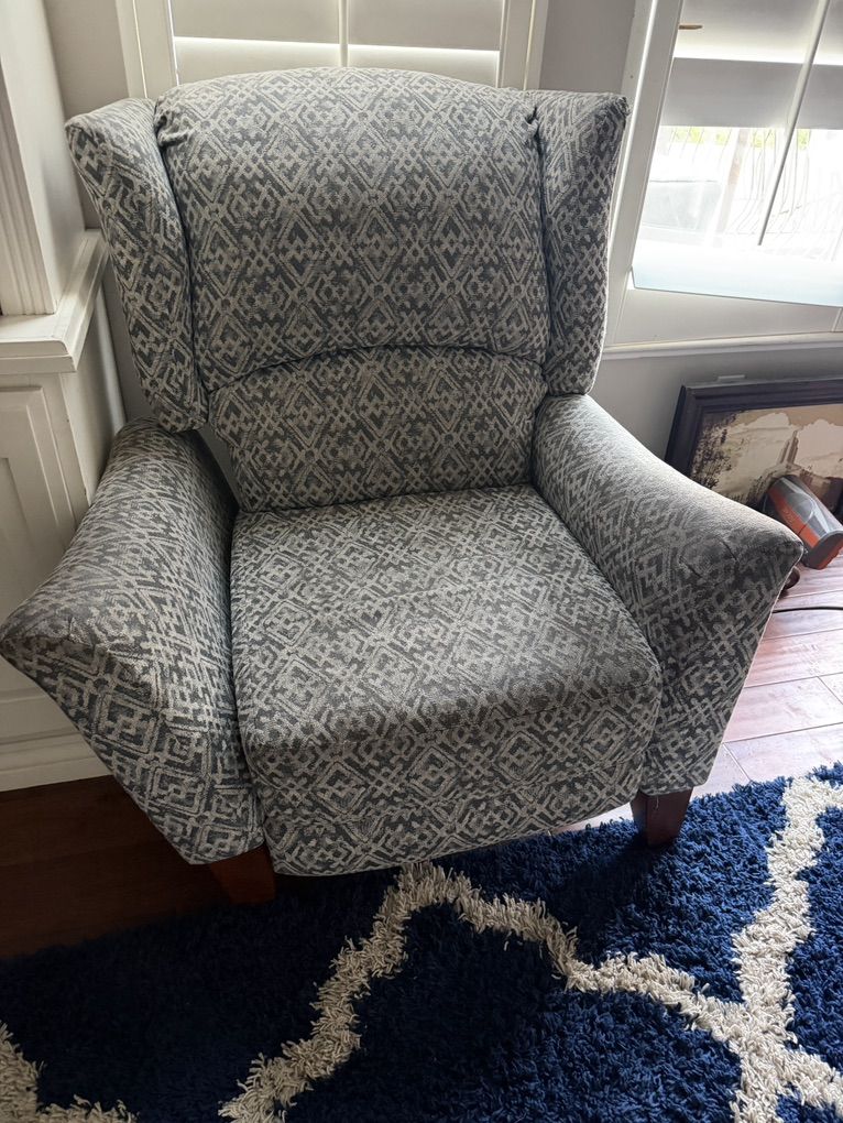 Free Chair