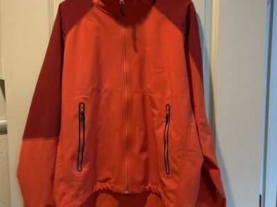 Vaude Mens XL Cycling outdoor Jacket Red Orange